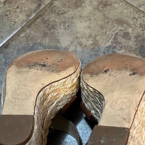 Sandals - Picture 3 of 6